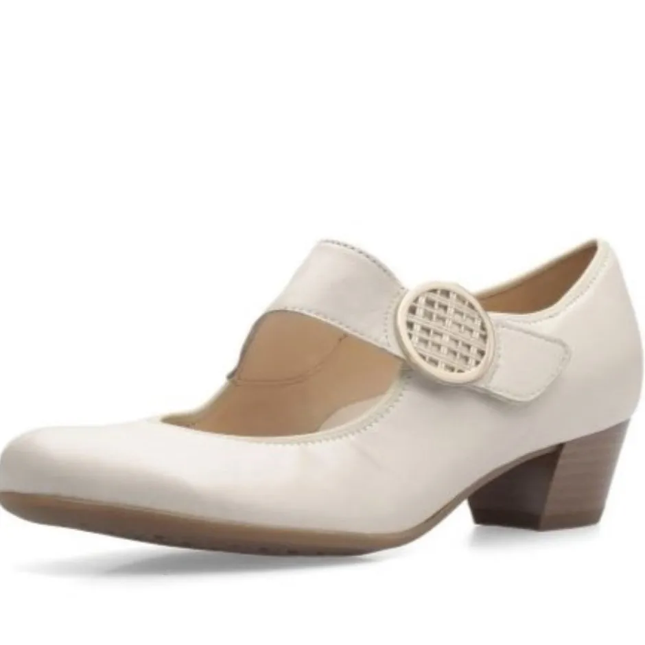 ara__catania_h_fitcream_0.webp Ara Wide Fit | Casual Shoes*12-63630 Catania H Fit-CREAM