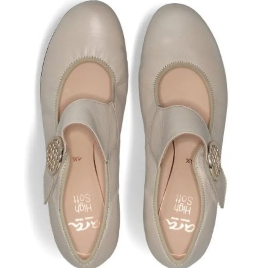 ara__catania_h_fitcream_4.webp Ara Wide Fit | Casual Shoes*12-63630 Catania H Fit-CREAM