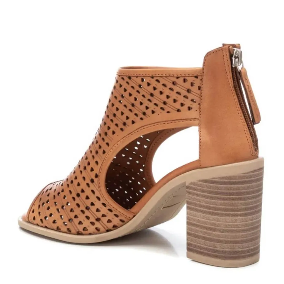 carmela__ankle_sandal_cam_2.webp Carmela Sandals*161354 Ankle Sandal -CAMEL