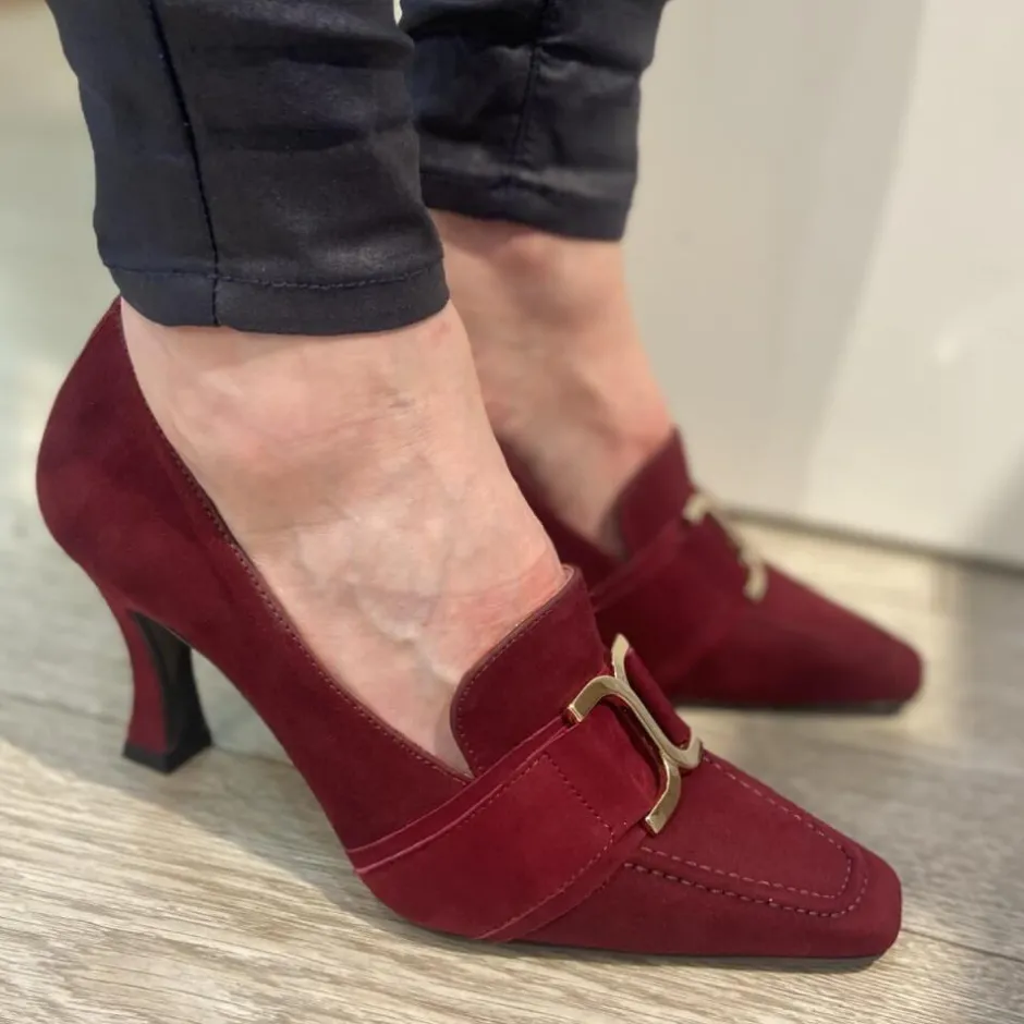 marian__suede_heelbordeau_2.webp Marian Heels*11104 Suede Heel-BORDEAUX