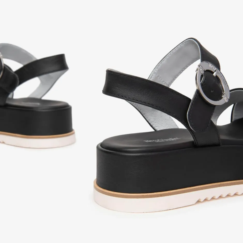 nerogiardini_ed_crisscros_3.webp Nero Giardini Sandals*NeroGiardini E410740D Crisscross Sandal-BLACK