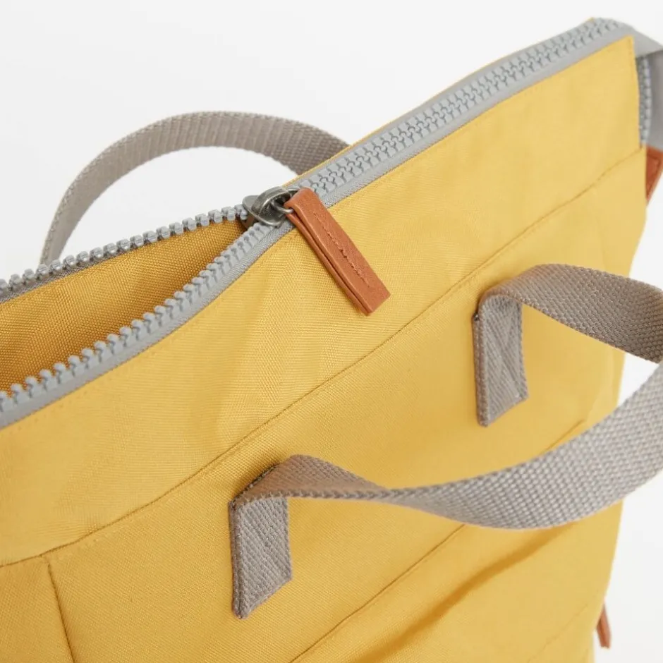 roka_bantry_b_backpack_ve_5.webp Roka All Bags*BANTRY B Backpack Vegan Medium-FLAX