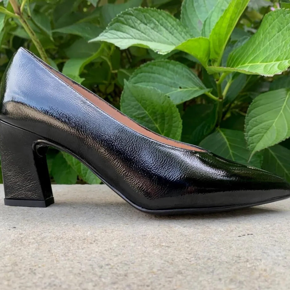 unisa_krampblack_patent_5.webp UNISA Heels*KRAMP-BLACK PATENT